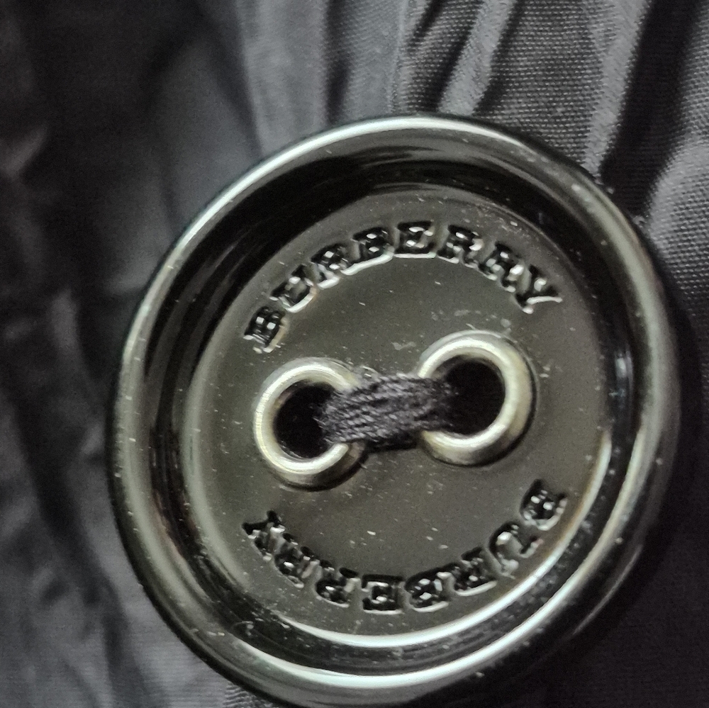COPY - Burberry coat - Picture 8 of 11